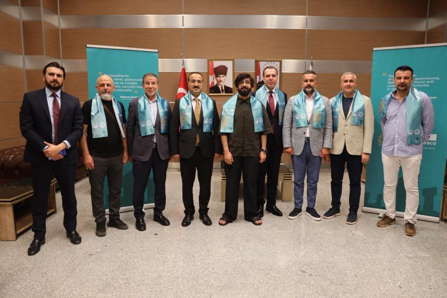 Şanlıurfa’nın Gururu Vox Humanis Dünya Şampiyonu Olarak Yurda Döndü