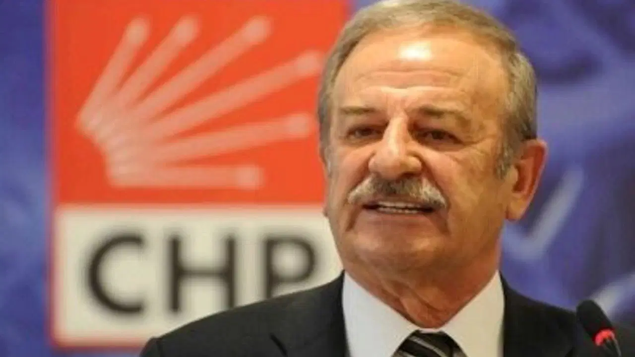 Türk Siyasetinin Önemli İsimlerinden Cevdet Selvi yaşamını yitirdi!