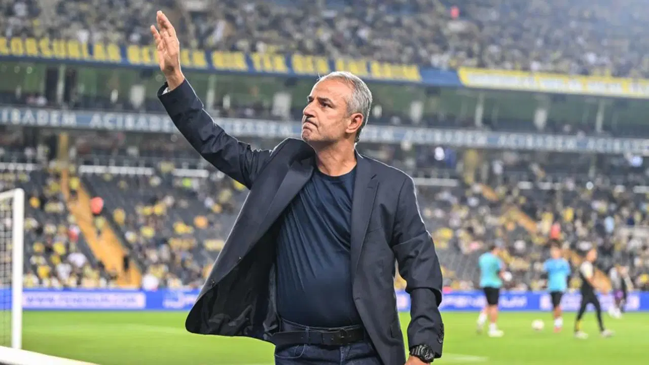 Fenerbahçe Teknik Direktörü İsmail Kartal, görevinden ayrıldı!
