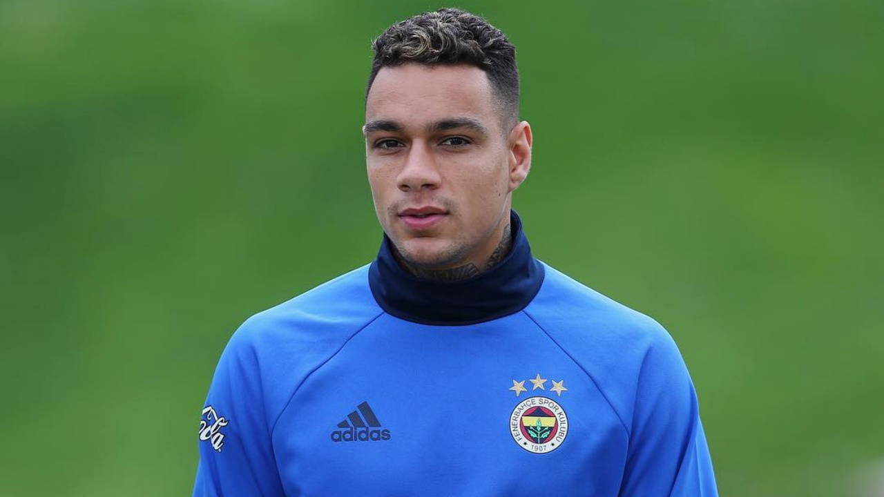BUYURUN, BURDAN YAKIN! Eski Fenerbahçeli Van der Wiel: 'İSTANBUL'DA DOLANDIRILDIM'