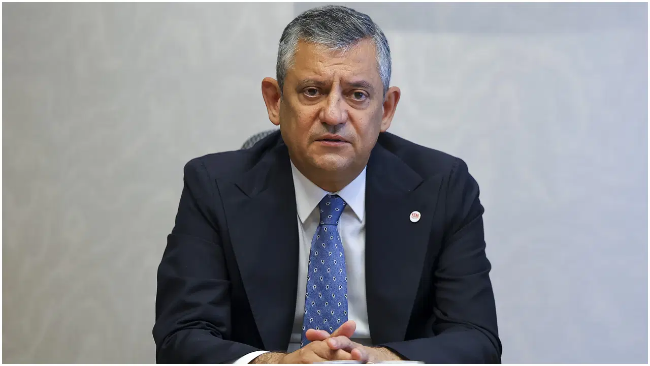 Özgür Özel, Ev Hapsindeki Gazeteciler ve Tutuklu Gazetecilerin Aileleriyle Görüştü