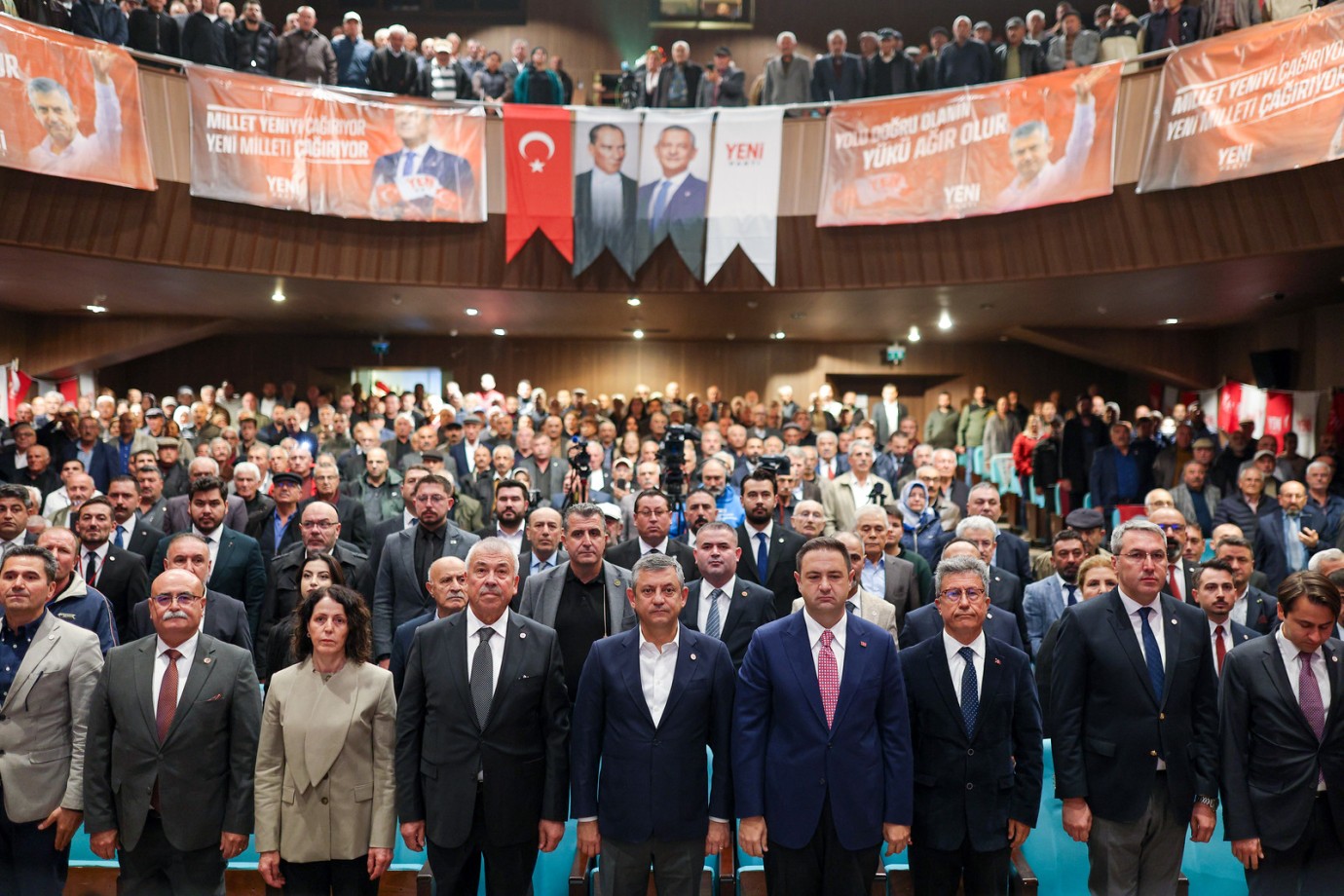 İl Başkanlığı ön seçimi açılışında konuşan ÖZEL: “YOZGAT, YANIMIZDA DİMDİK DURDU”