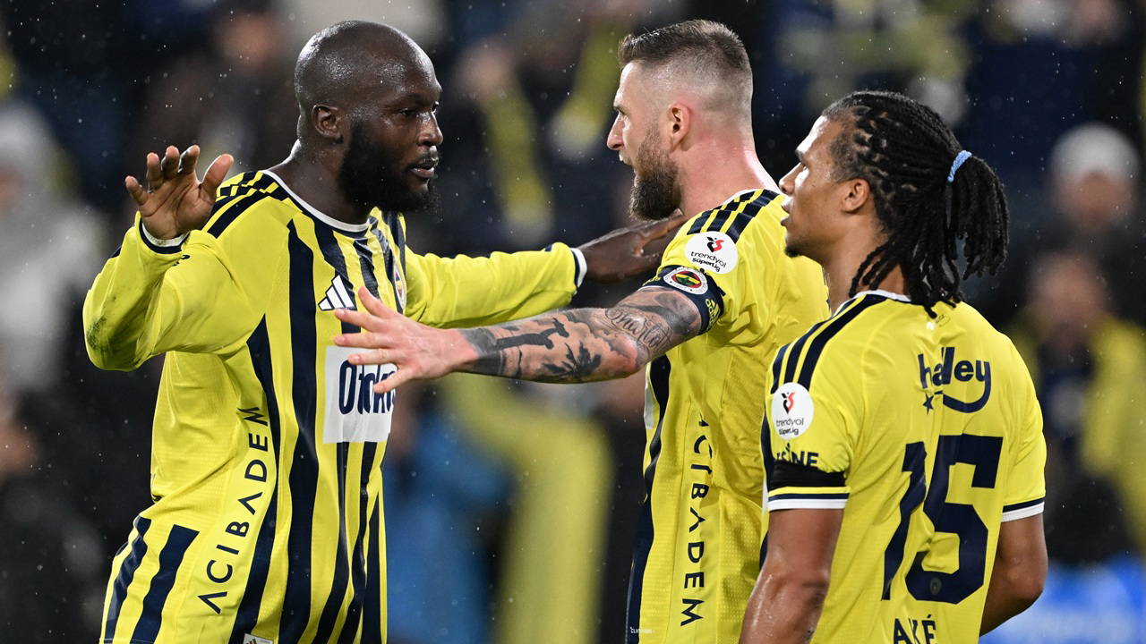 Süper Lig’de: Fenerbahçe 3-0 Alanyaspor