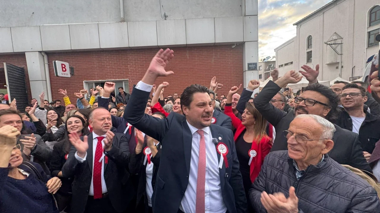 İzmir Barosu'nun yeni başkanı belli oldu!