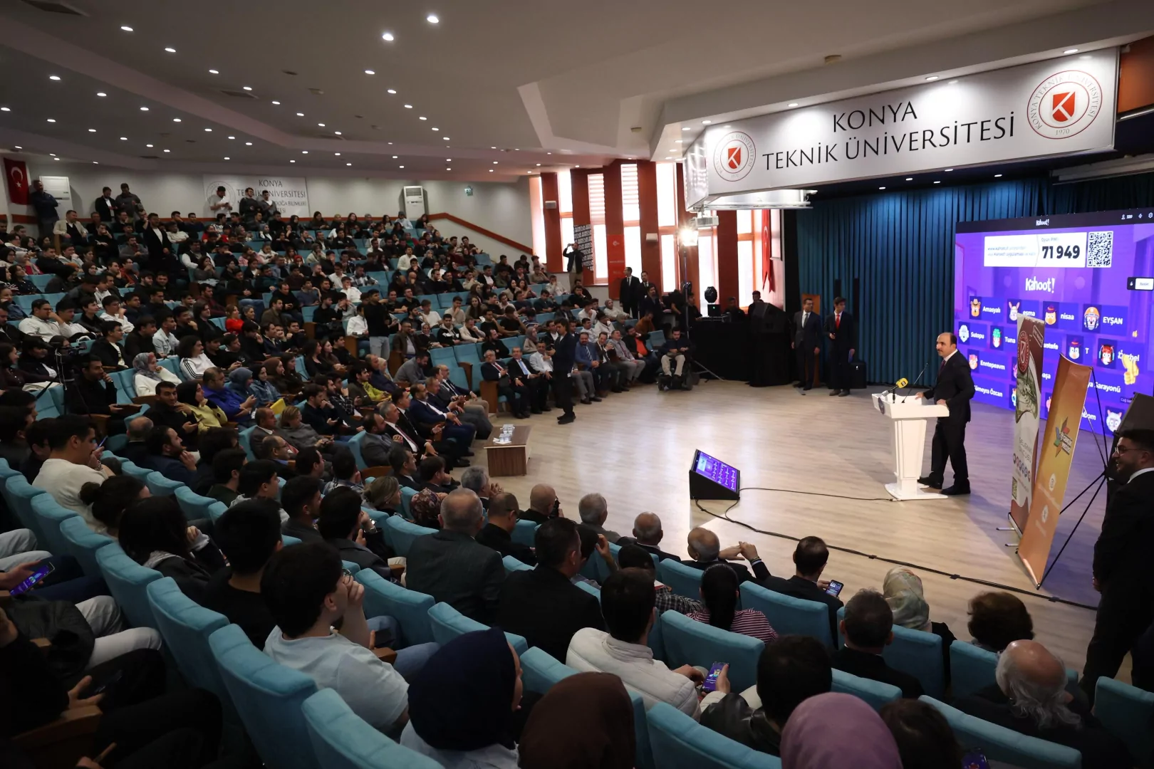 Başkan Altay, Konya Teknik Üniversitesi Öğrencileriyle Buluştu