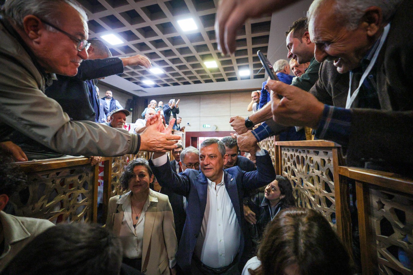 Özgür Özel'den Manisa İl Kongresi’ne Duygu Dolu Konuşma!