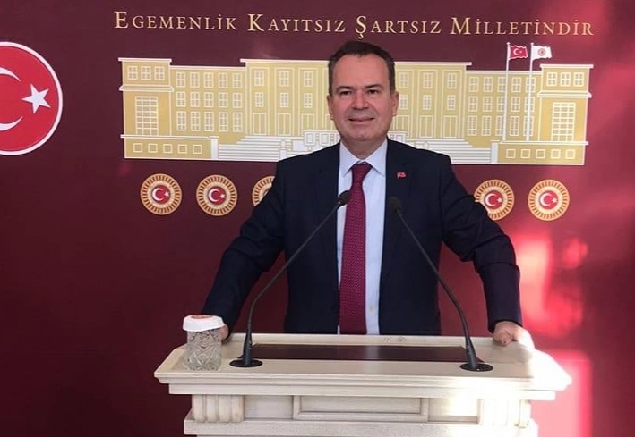 Eski DSP Vekili Şimşek: Üretmeden Tüketiyoruz!