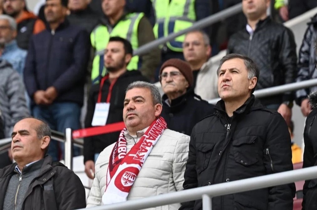 Başkan Yeşildaş'tan Karamanspor'a Destek