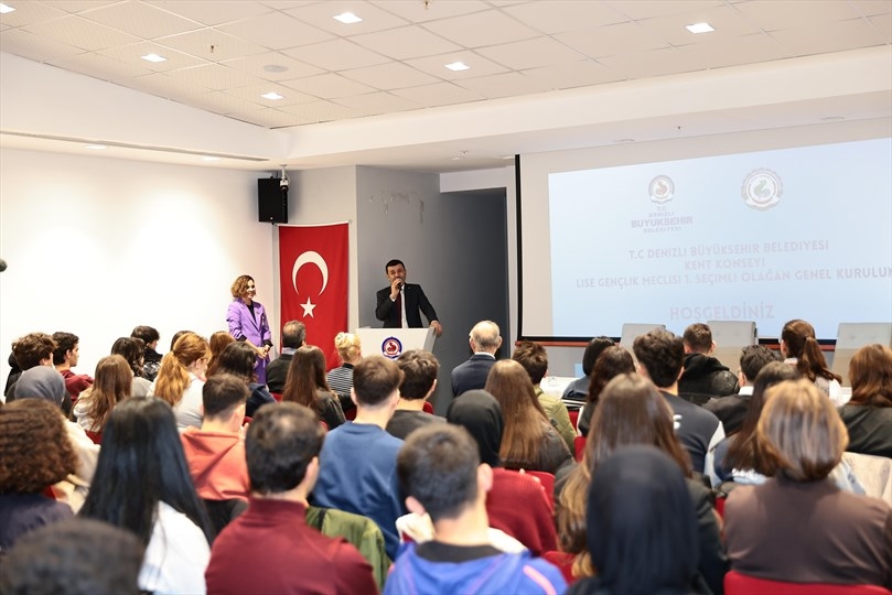 Lise Gençlik Meclisi’nde Seçim Coşkusu