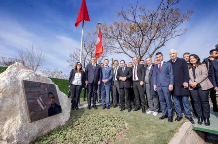 Bornova Belediyesi'nin yaptırdığı KKTC Parkı, RAUF DENKTAŞ’ın 101. Doğum Gününde Açıldı