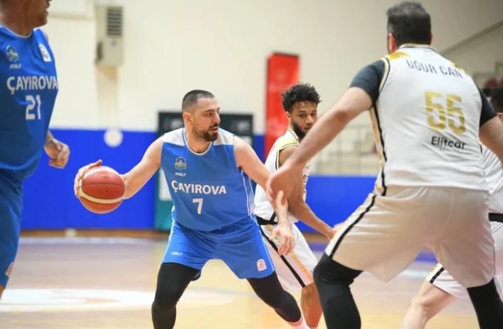 Çayırova, PizzaBulls CO Basket’i Yenererek Zaferi Elde Etti
