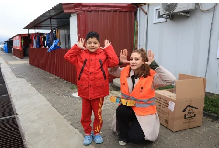 Kanseri Yenen Gençler, Depremin Yıldönümünde Hatay'da Bir Araya Geldi