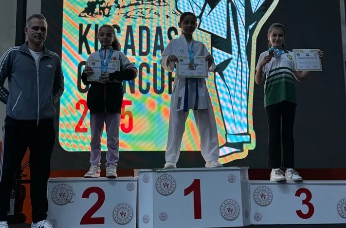 Ilgın Gülal, Kuşadası'nda Bronz Madalya Kazandı