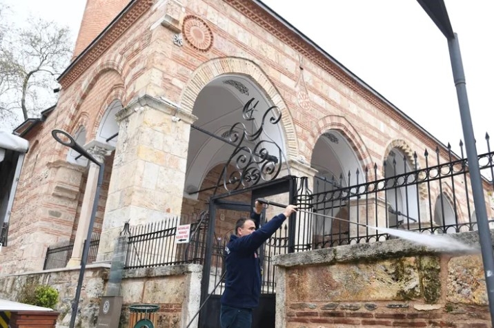Bursa Osmangazi'deki Camiler Bayram İçin Hazır