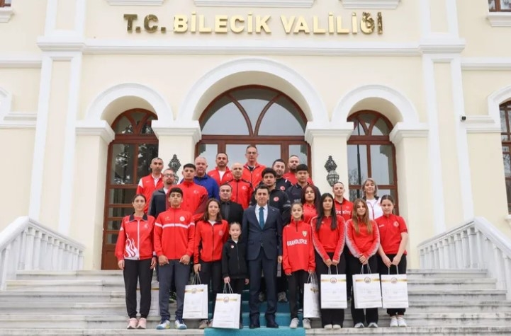 Vali Aygöl, Bilecik'in Başarılarıyla Gururlanan İsimleri Ağırladı