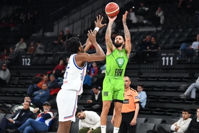 Anadolu Efes’ten TOFAŞ’a Farklı Galibiyet!