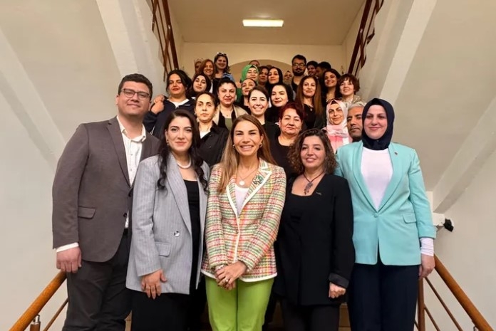 Diyarbakır'da Kadınlara Yönelik Dijital Destek Programı