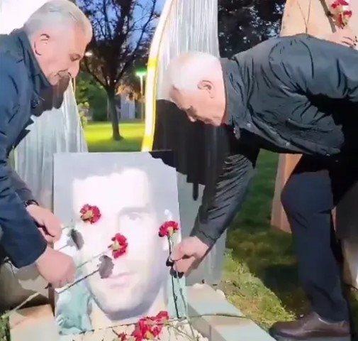 Mustafa Bozbey, Üç Fidan’ı Unutmadı