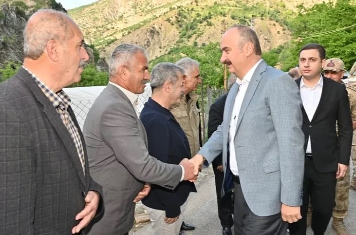 Batman Valisi Ekrem Canalp, Sason’daki Köyleri Ziyaret Etti