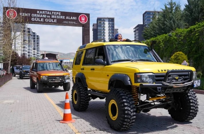 Keçiören’de Özel Bireyler İçin Renkli Offroad Konvoyu