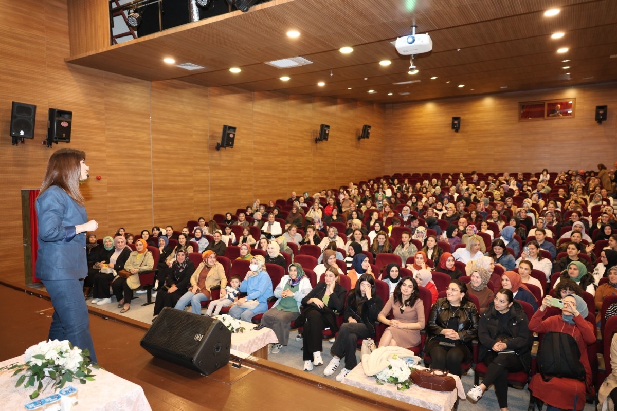 Kültür Sanat Şöleni Büyükşehir ve İlçelerde Buluşuyor