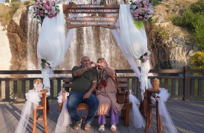 Keçiören’de Babalar Günü’ne Özel Hatıra Noktası