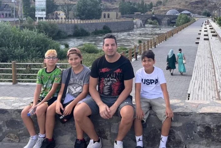 Bostanlıspor’un Minik Muaythai Sporcuları Kars’ta Mücadele Edecek