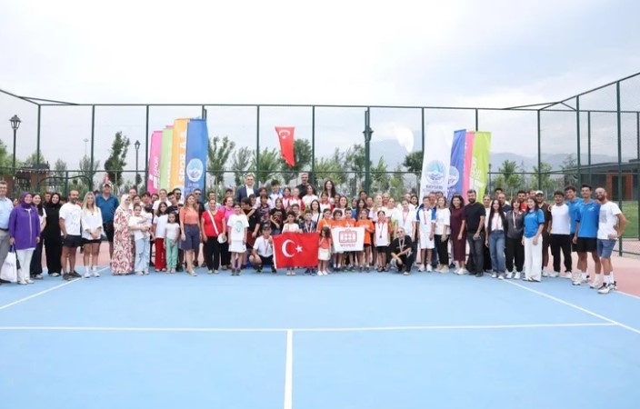 Kayseri’de Zafer Bayramı Sporla Kutlandı