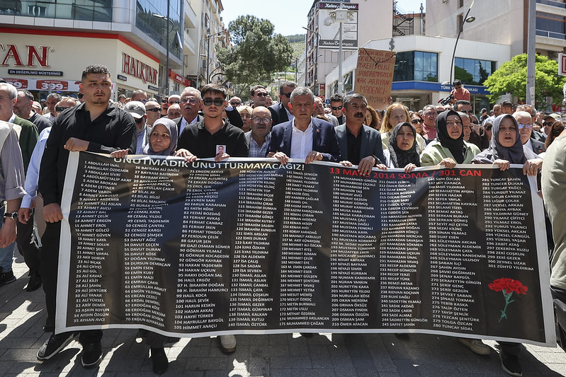 CHP Lideri Özgür Özel:  “SOMA’NIN KADERİNİ DEĞİŞTİRDİĞİMİZ GİBİ KARA DÜZENİ DE DEĞİŞTİRECEĞİZ”