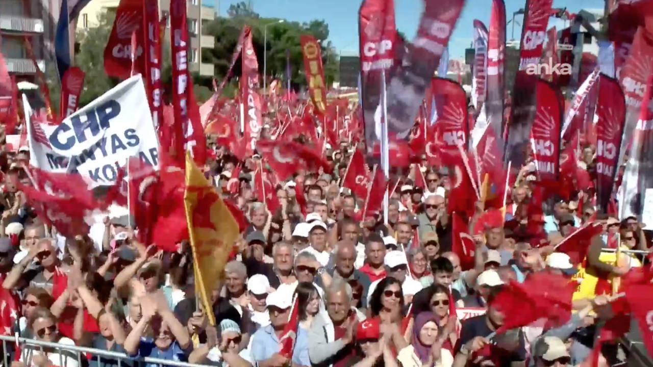 CHP Lideri Özgür ÖZEL, BALIKESİRLİLERE Sesleniyor... CANLI YAYINLIYORUZ