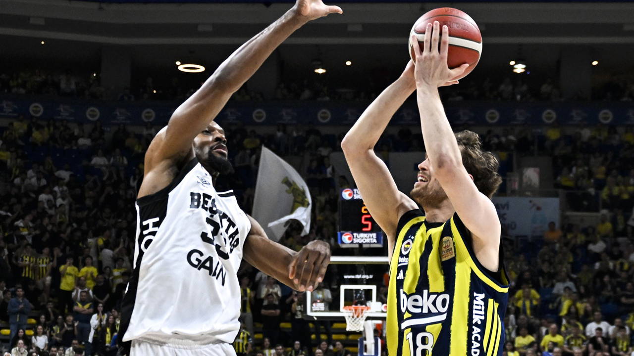 Fenerbahçe Beko’yu deplasmanda yenen Beşiktaş GAİN seride 1-0 öne geçti 