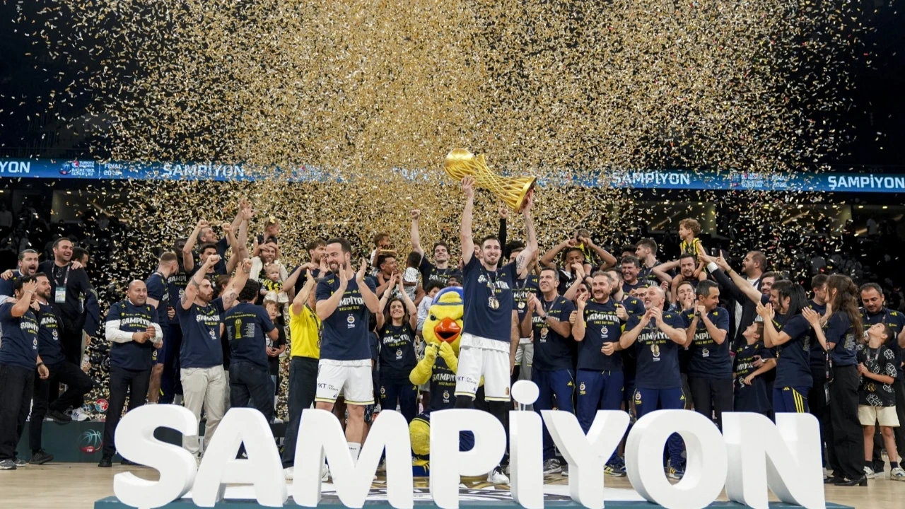 Türkiye Sigorta Basketbol Süper Ligi'nde Şampiyon Fenerbahçe Beko 