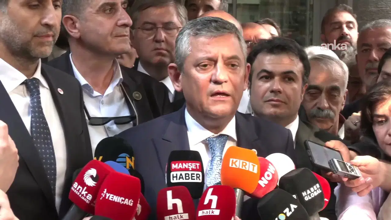 Özgür Özel, YENİ Parti genel başkan seçildi! 