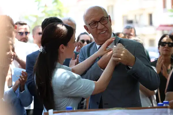 Datça Belediye Başkanı Aytaç Kurt ve meclis üyeleri YENİ Parti'ye geçti!