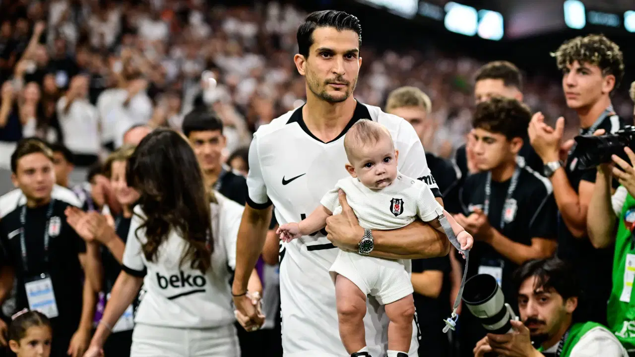 Necip Uysal, futbolu bıraktı!  
