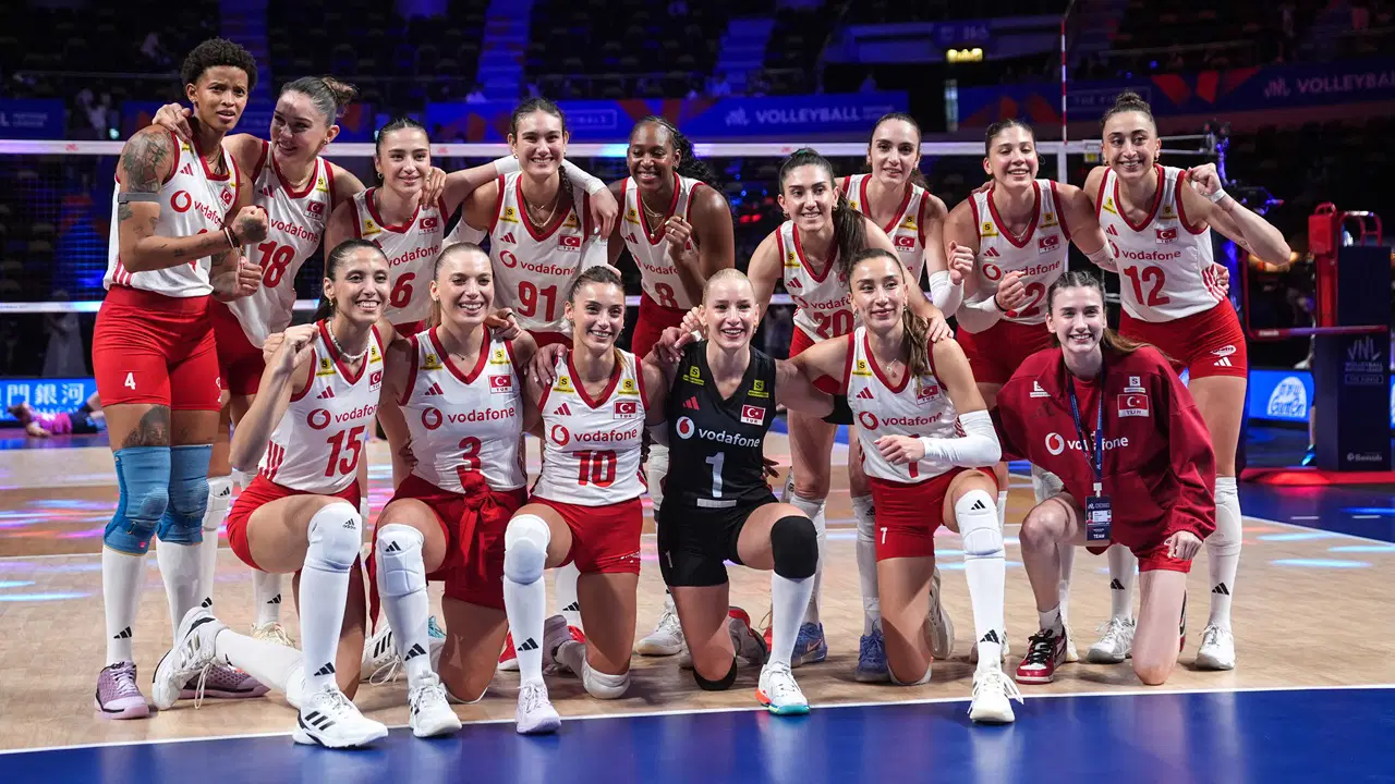 Filenin Sultanları, Polonya’ya yenildi, Grubu 2. tamamladı… Son 16'daki rakibi belli oldu!