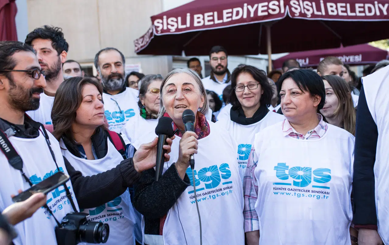 Cumhuriyet’ten bir Şükran Soner geçti... Bugün SONSUZLUĞA UĞURLANIYOR!
