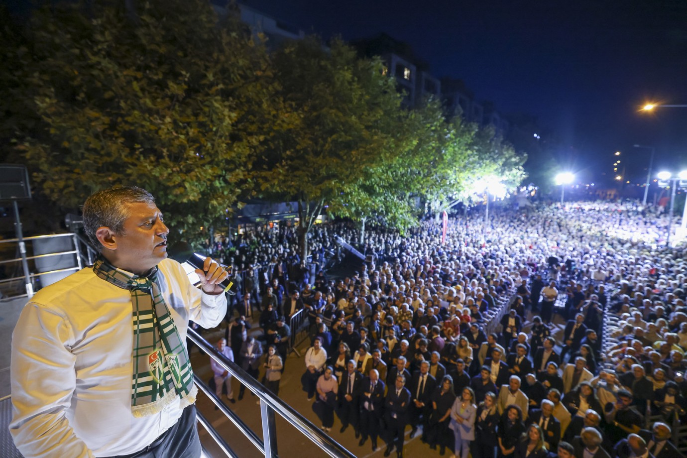 YENİ Parti Özgür Özel, Erdoğan'a seslendi 'Gel Bursa’da seçimleri yenileyelim'