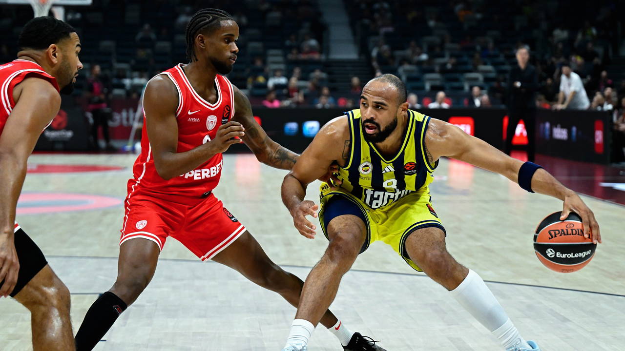 Euroleague Süper Kupa'da Fenerbahçe Tarfin, 3.lük maçı saat 17.00'de başlayacak!