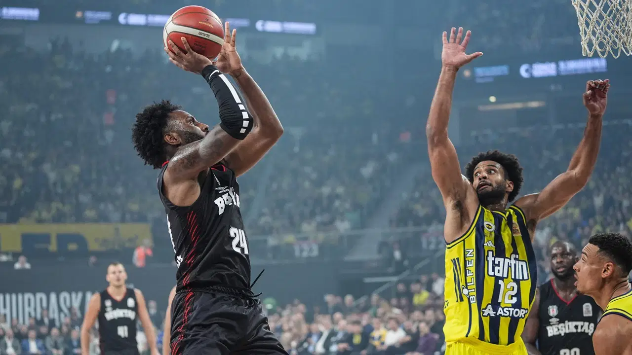 EuroLig'de 1. Hafta oynandı: Fenerbahçe yendi, Beşiktaş ve Anadolu Efes yenildi!
