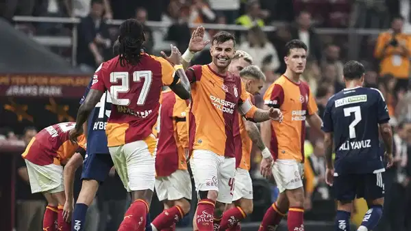 Süper Lig’de yenilgisiz takım kalmadı: Galatasaray 3-1 Kasımpaşa