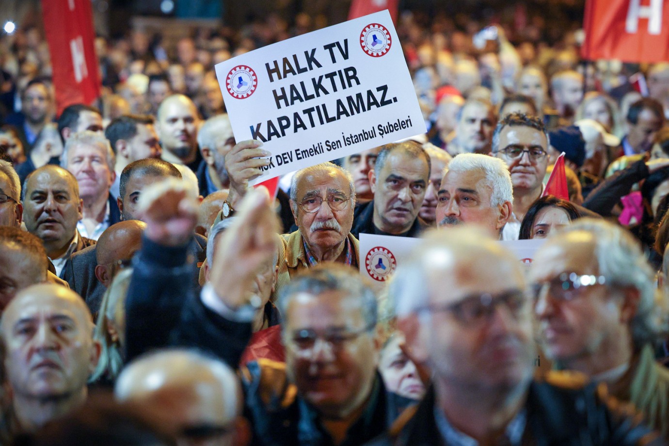 YENİ Parti Lideri Özgür ÖZEL: “HALK TV, DAYATILAN BATAKLIĞA İNAT ÇİÇEK AÇABİLDİ”